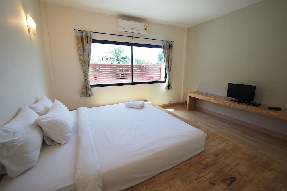 Pine Home VIP Room 3