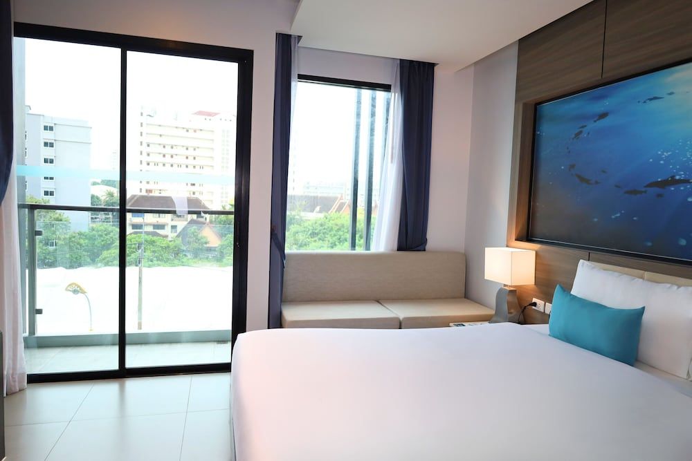 The Marina Phuket Hotel Deluxe Double Room 7