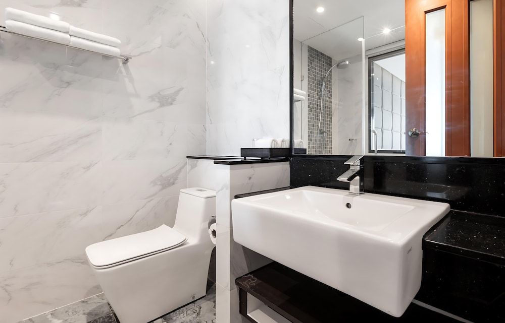 The Marina Phuket Hotel Deluxe Double Room 9