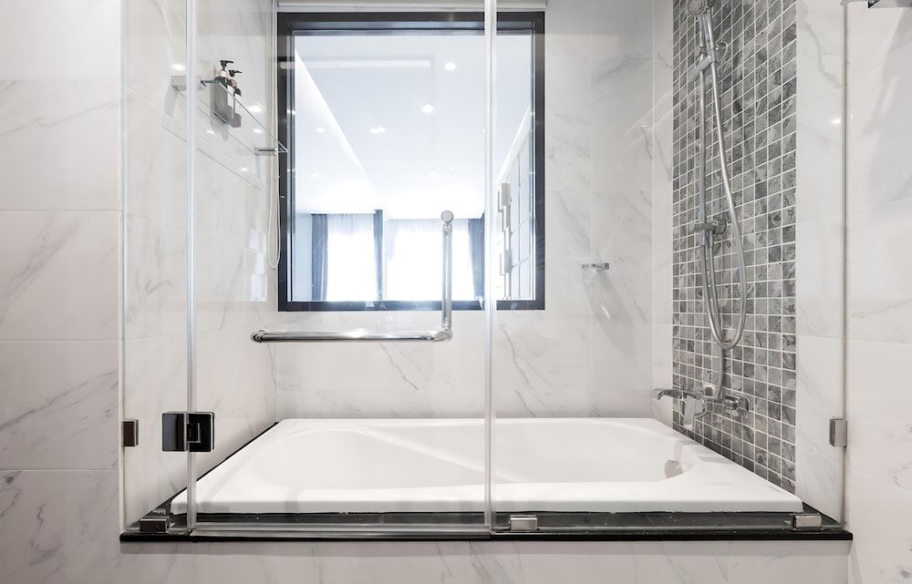 The Marina Phuket Hotel Deluxe Double Room 11