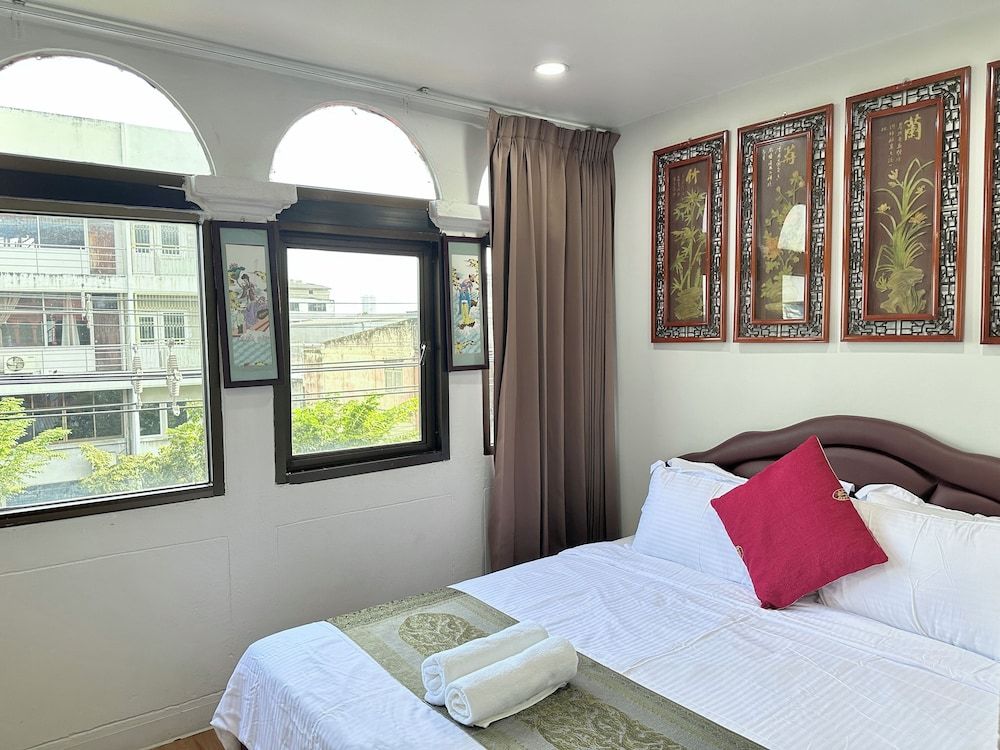 undefined Longzhu Guesthouse 8