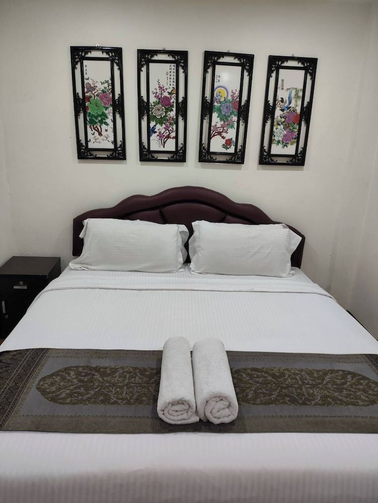 Longzhu Guesthouse Standard Double Room