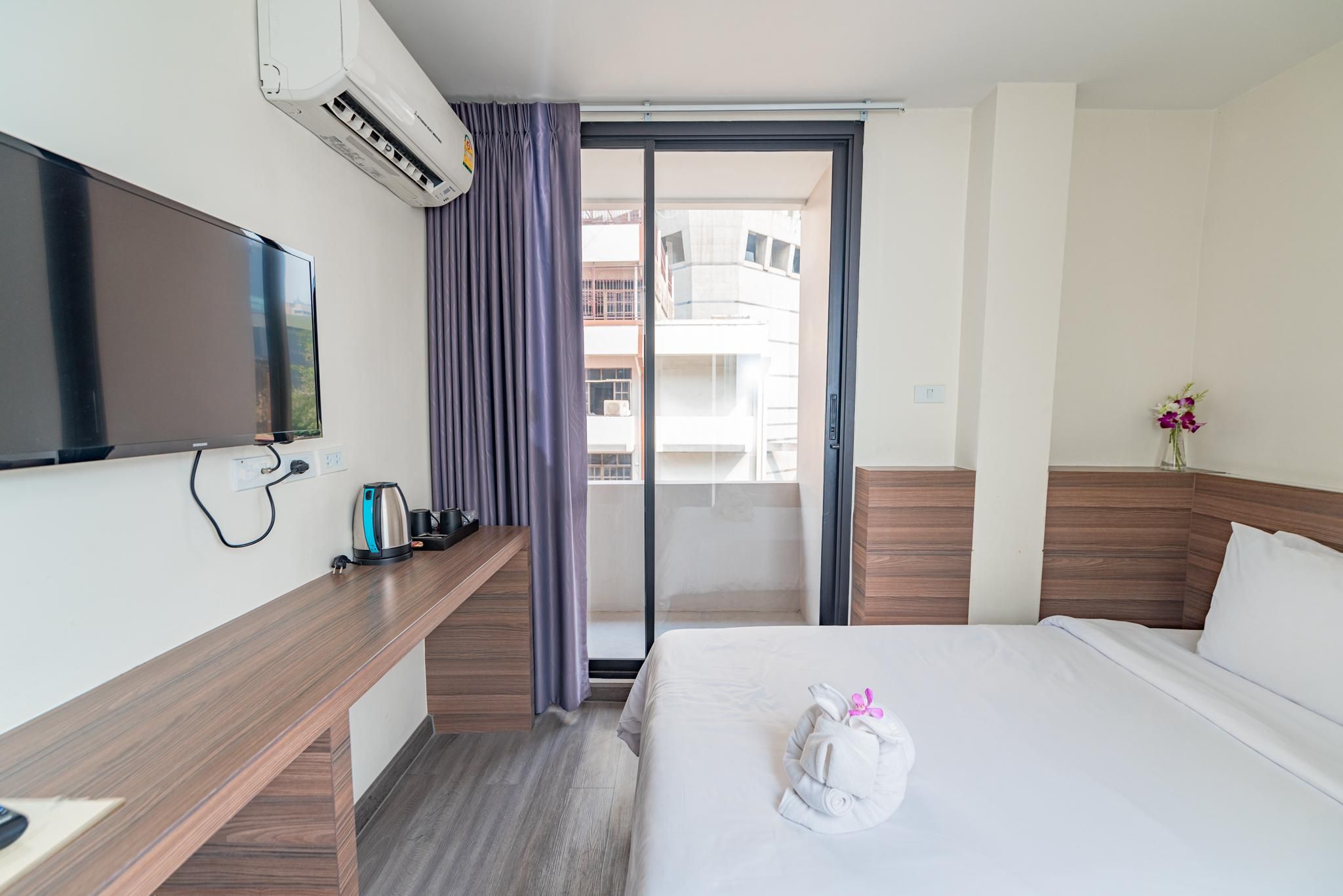 Premier Single Room