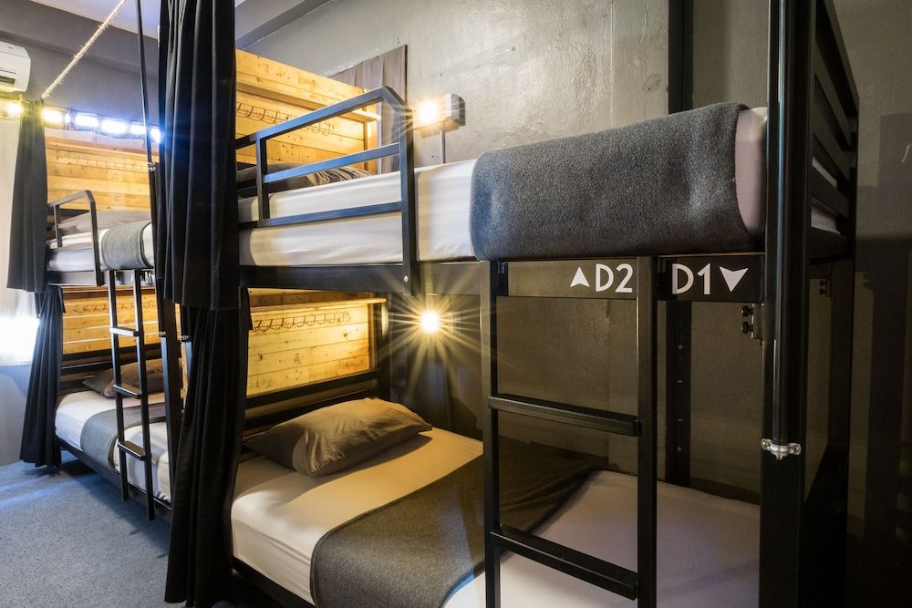 Assembly Hostel Mix Dormitory 12