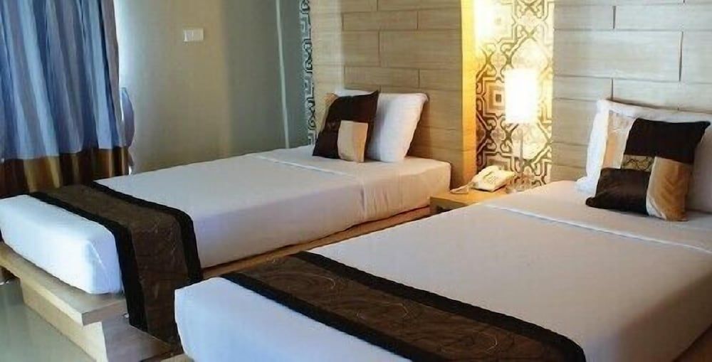 undefined Chinotel 3