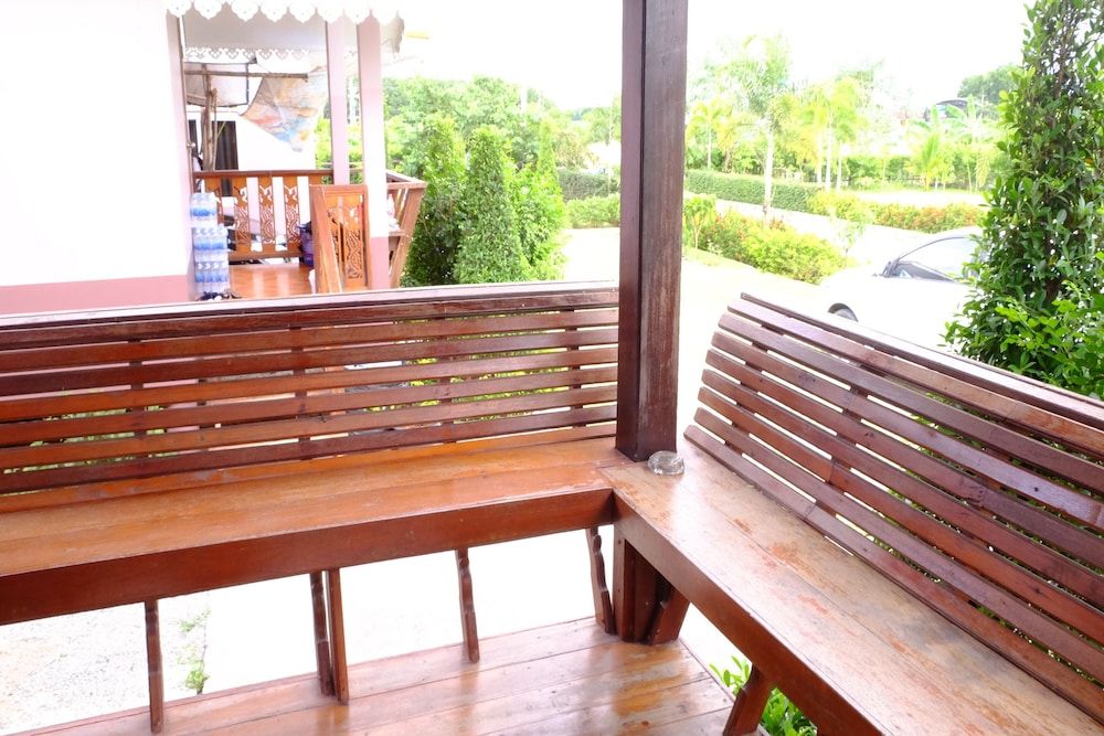 Banmai Hom Resort Standard Twin Room 4