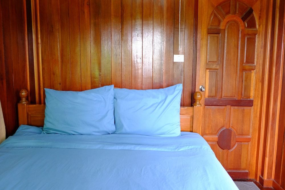 Banmai Hom Resort Standard Double Room