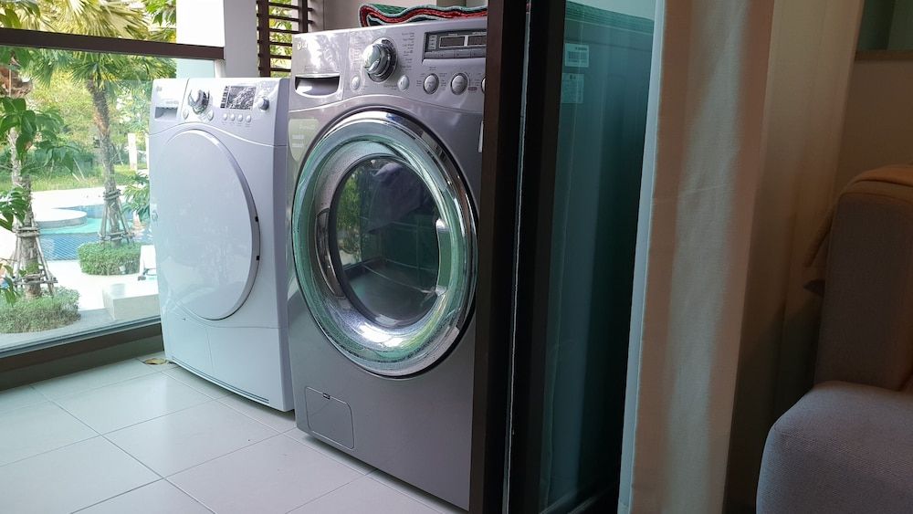 LPN Park Beach Cha-am Beachfront Family Room 5