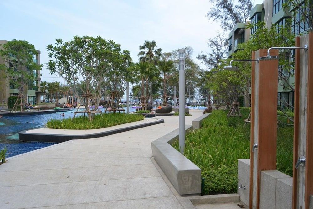 undefined LPN Park Beach Cha-am Beachfront 4