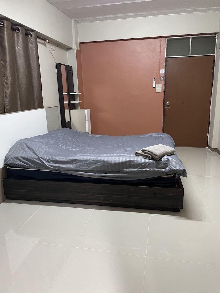 Gedkanok Apartment Standard Double Room 12