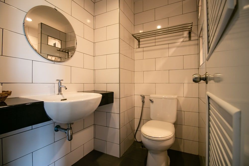 OYO 488 Delight Residence Superior Double Room 9