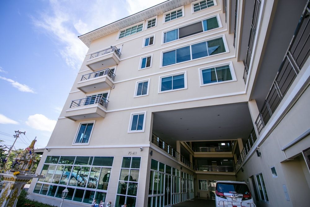 undefined OYO 488 Delight Residence 2