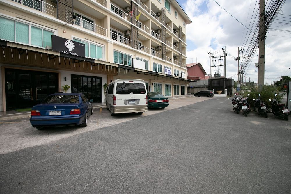 undefined OYO 488 Delight Residence 10