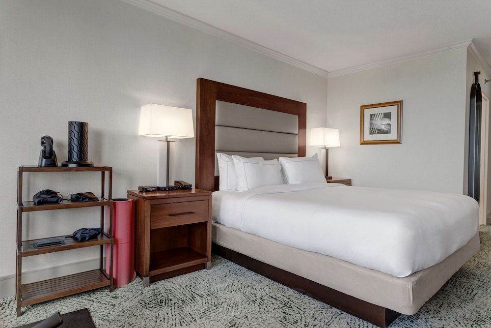 Room, 1 King Bed (Peloton Wellness Room)