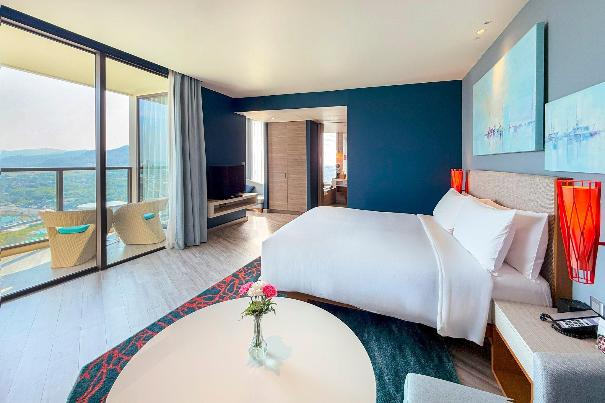 1 King Suite Balcony High Floor