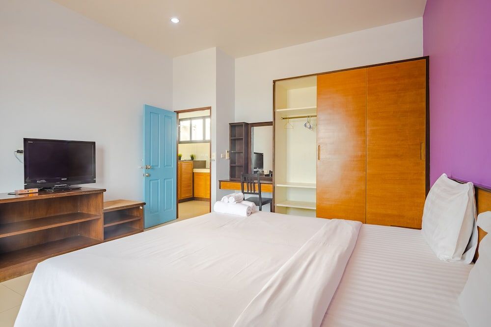 AJ Residence Suite, 2 Bedrooms 5