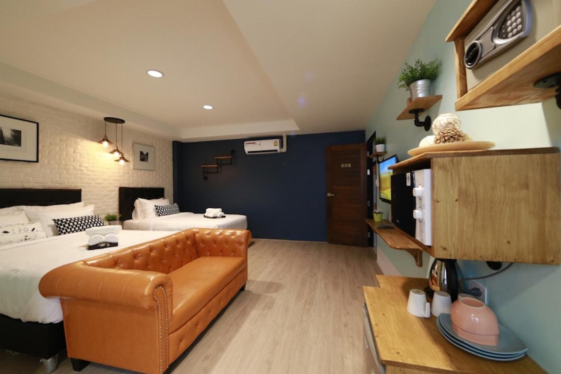 Tripe Room - Non-Smoking