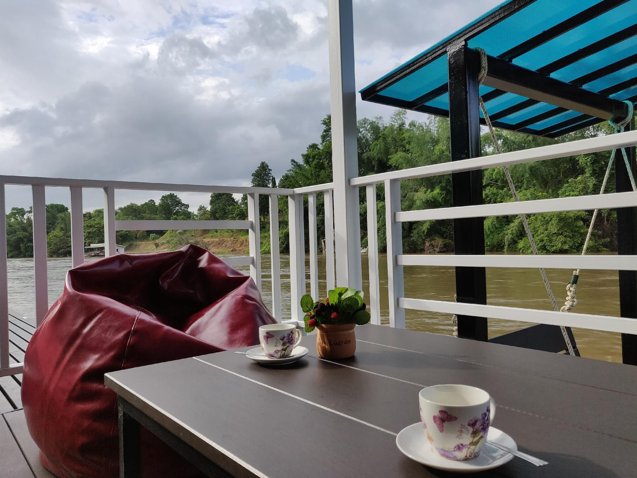 Grand Room River View