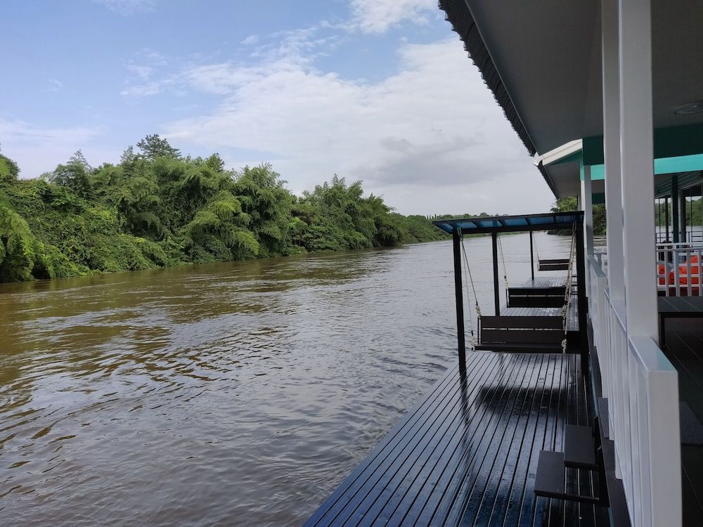 The Green House Kanchanaburi Grand Room, 1 King Bed, River View 5