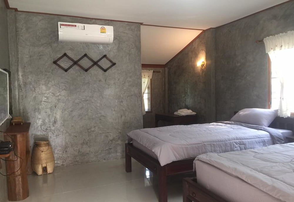 Ban Suan Tawan Chiang Dao Standard Double Room 2
