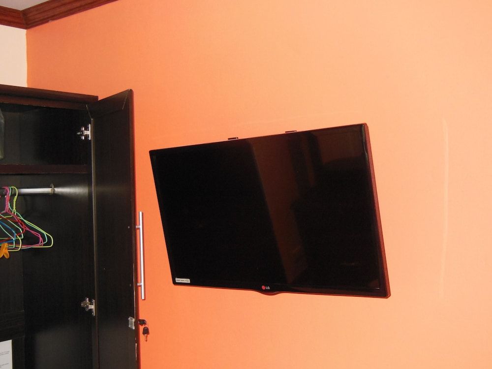 Boomerang Guesthouse Medium Room 5