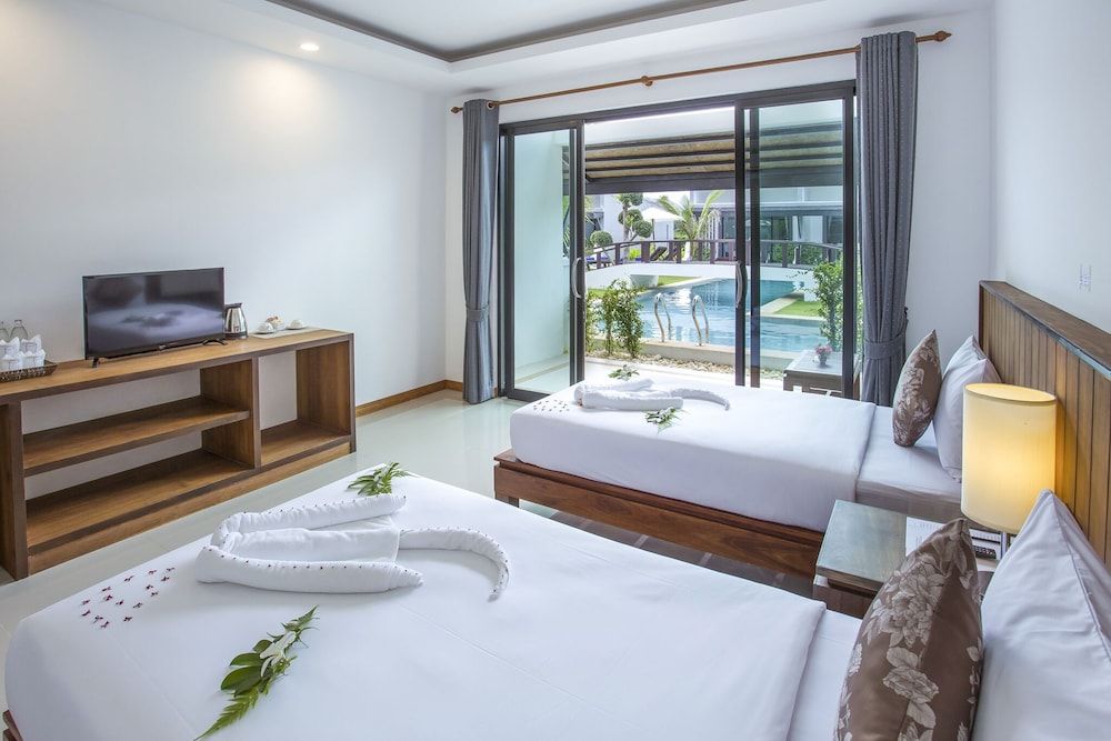 Khaolak Mountain View Deluxe Room, 1 Bedroom, Non Smoking, Pool View 4