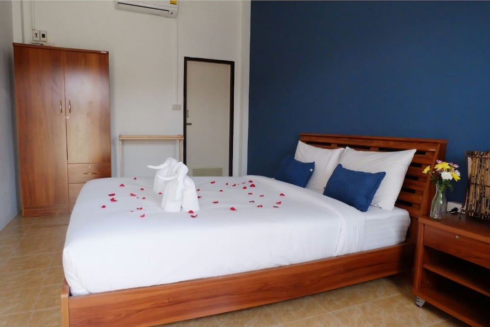 undefined The Lodge Annex 8