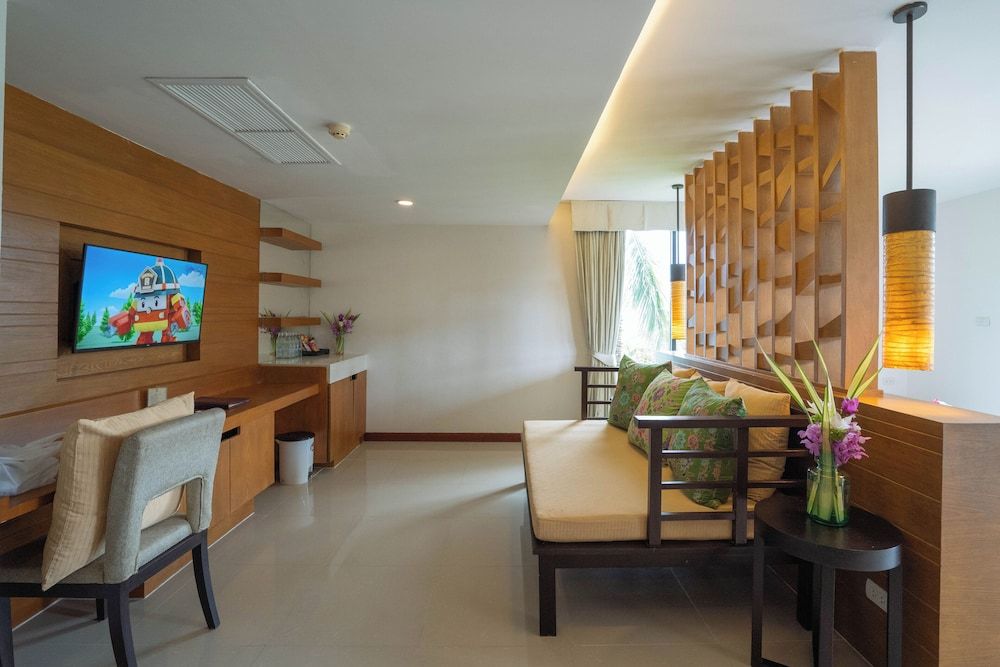 Peach Blossom Resort Grand Suite 4