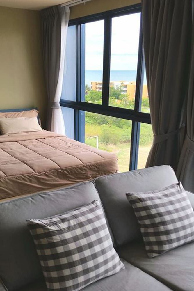 One Bedroom Apartment
