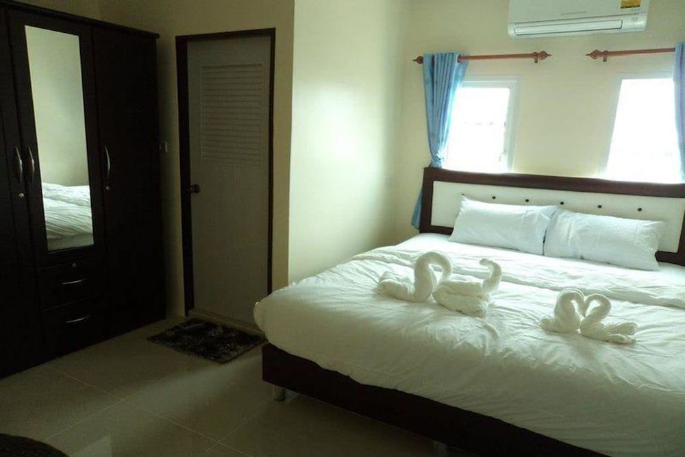 undefined Bann Lom Le Huahin 10