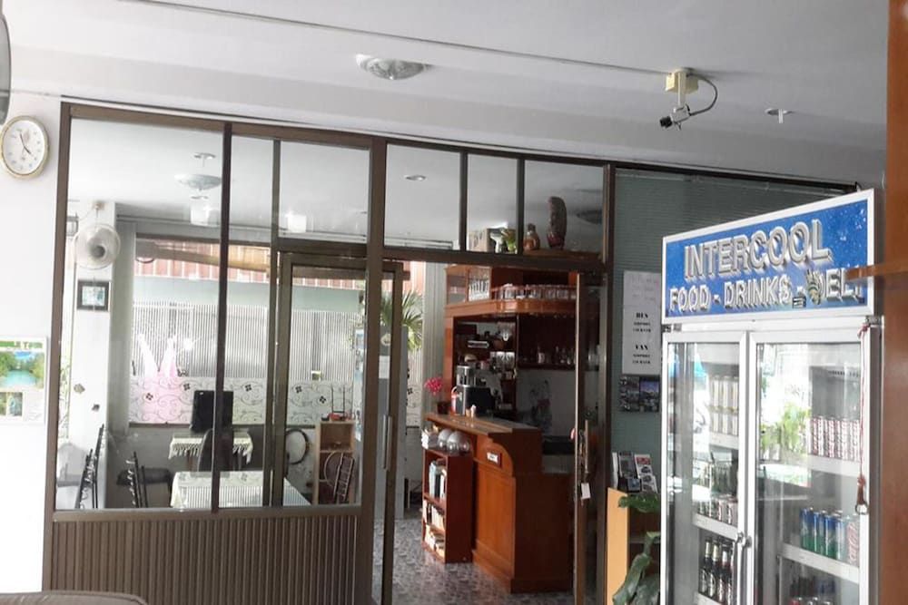 undefined J Hotel 4