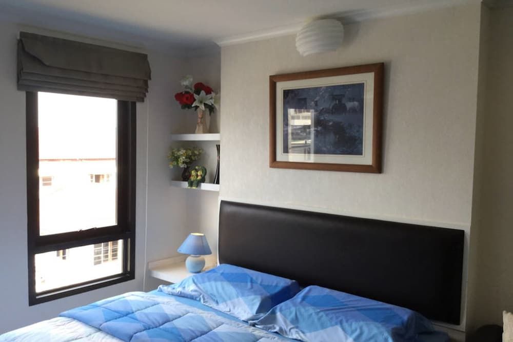 New York Condo by Renvio 1 Bedroom City View 4