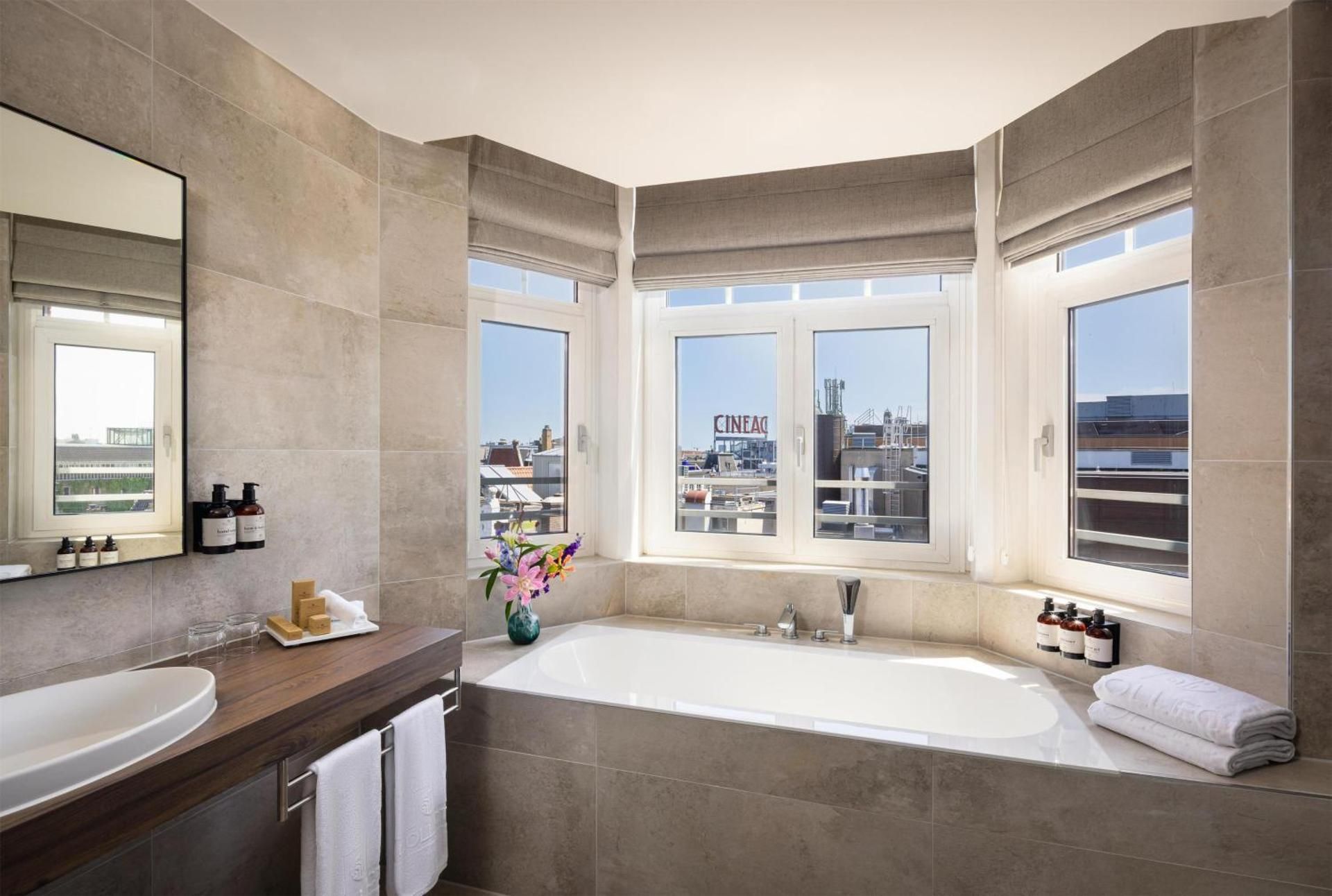 Junior Suite with View with Extra Bed (2 Adults + 1 Child)