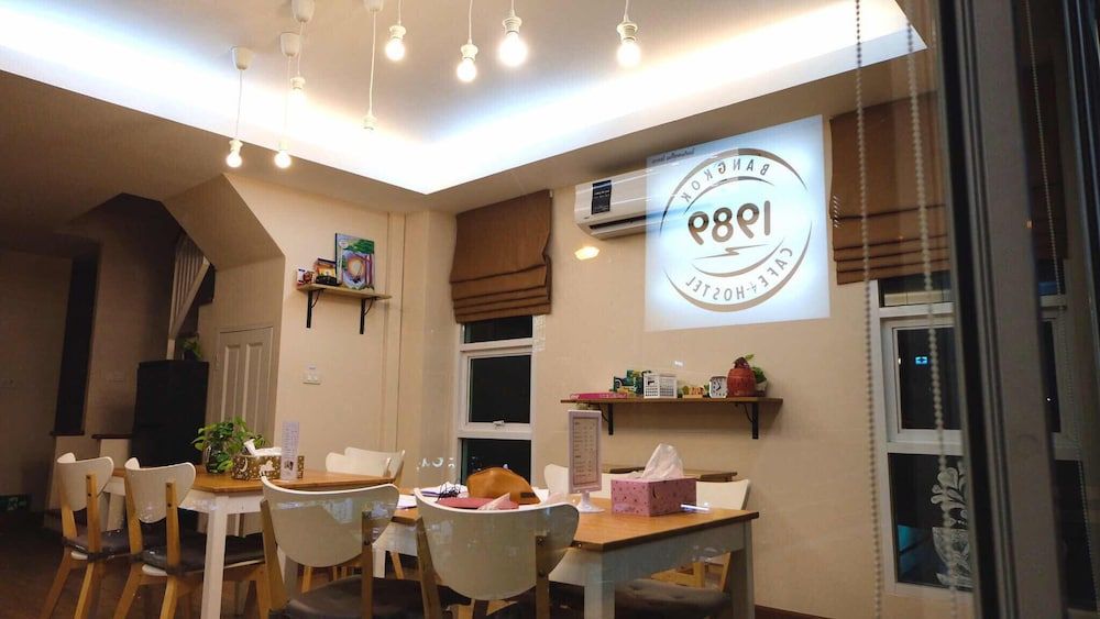 undefined Small Space Cafe and Hostel 8