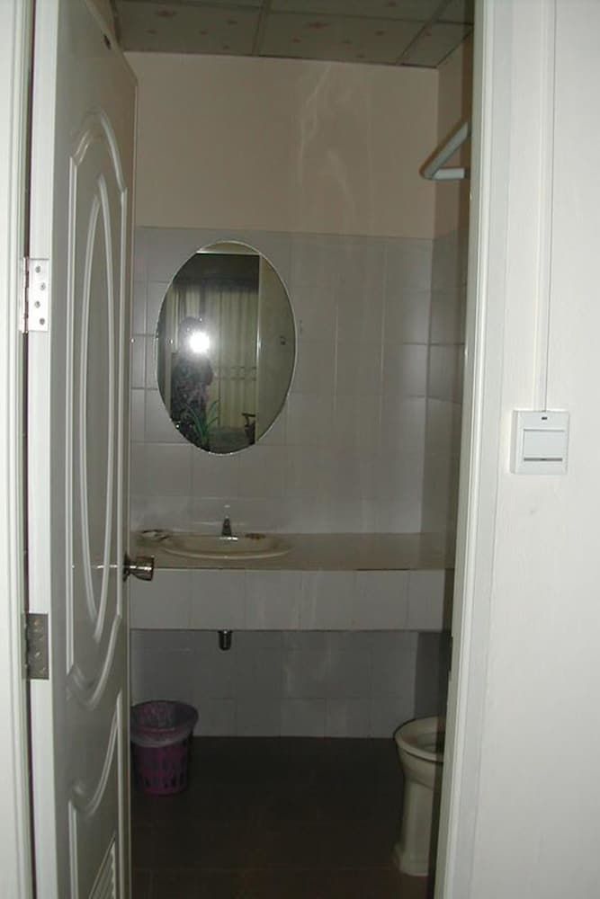 Hua Hin Tour Guesthouse Room 21