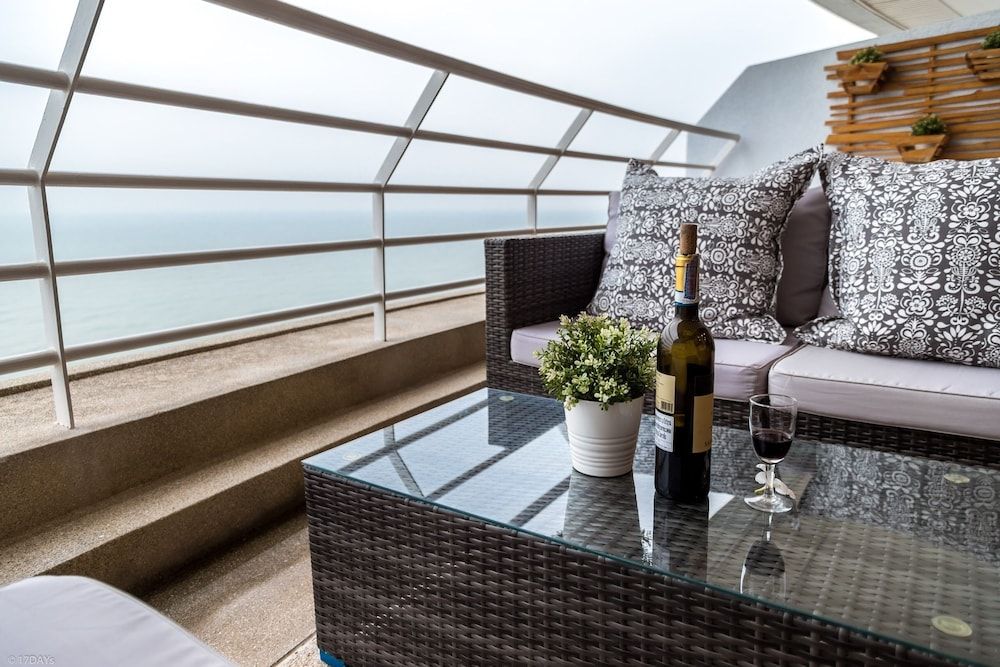 undefined Sandy Beach Condo 17D 10