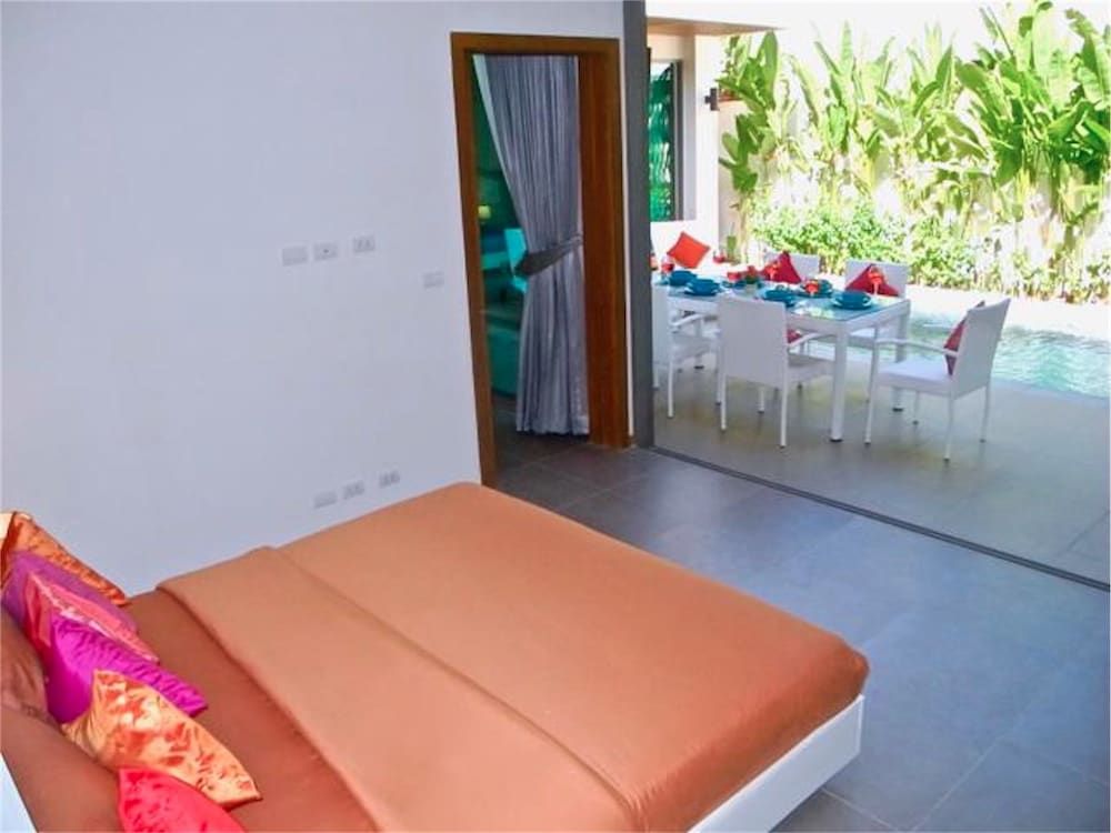 Villa, 2 Bedrooms, Poolside