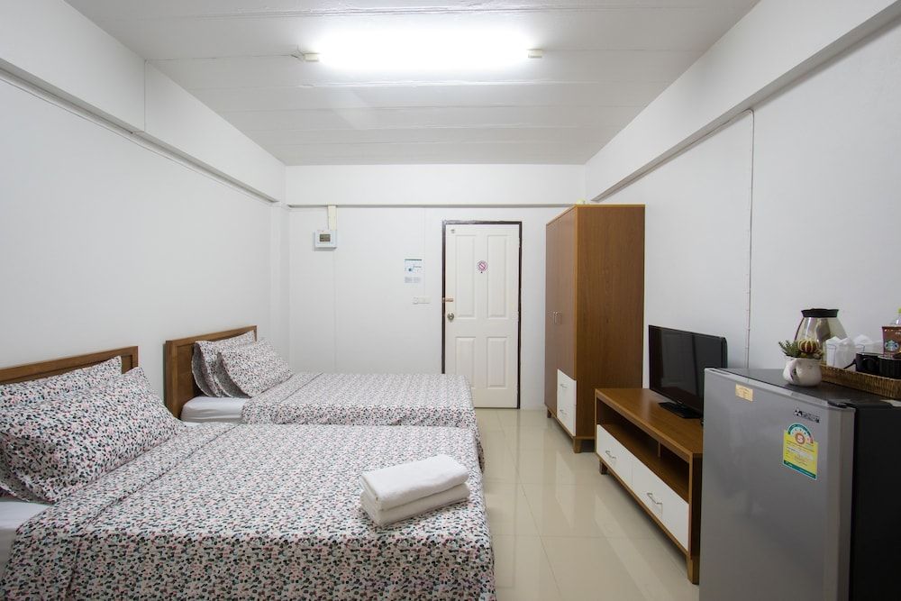 I-Home Residence and Hotel Standard Twin 2