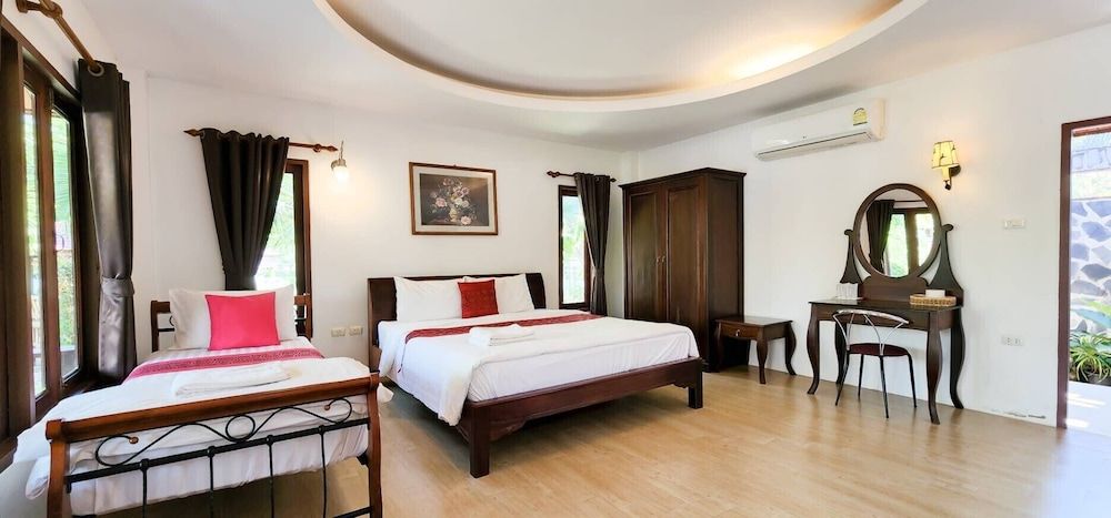 Waterside Resort One Bedroom Home