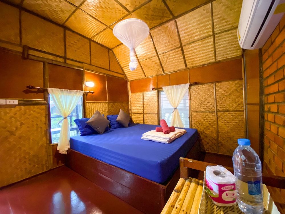 Rapala Rock Wood Resort Standard Double Bungalow with Air Condition 4