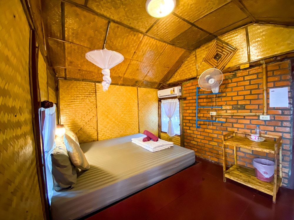 Rapala Rock Wood Resort Standard Double Bungalow with Air Condition 2