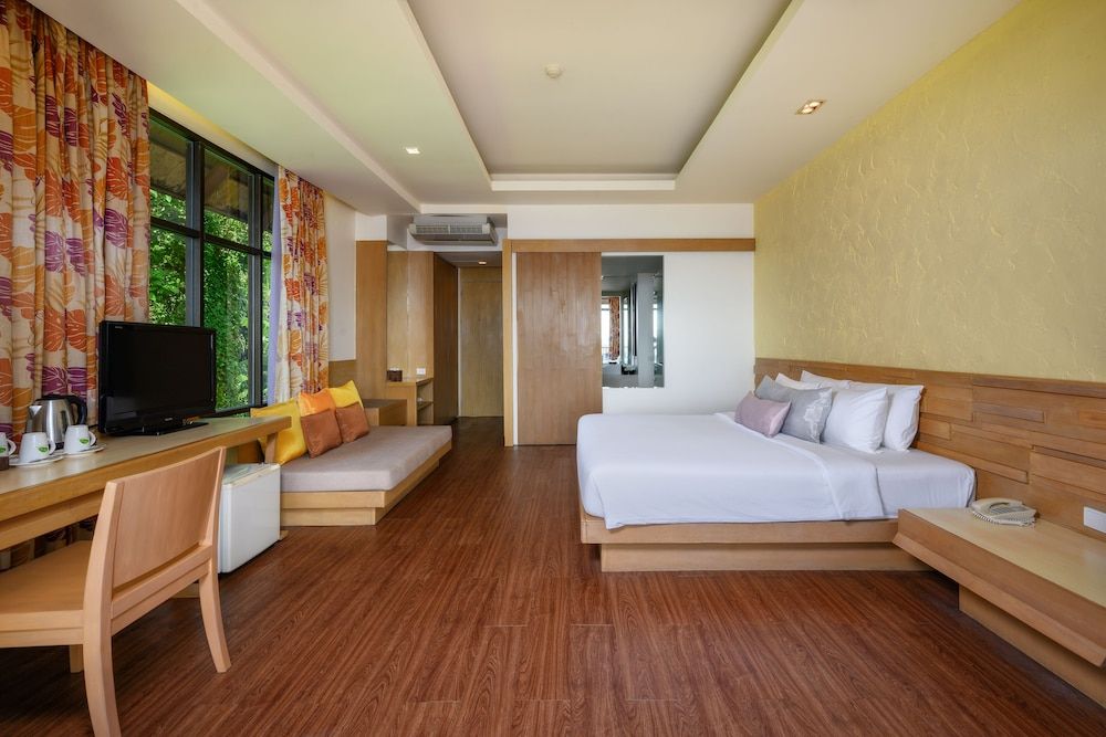 undefined Karon Phunaka Resort 4