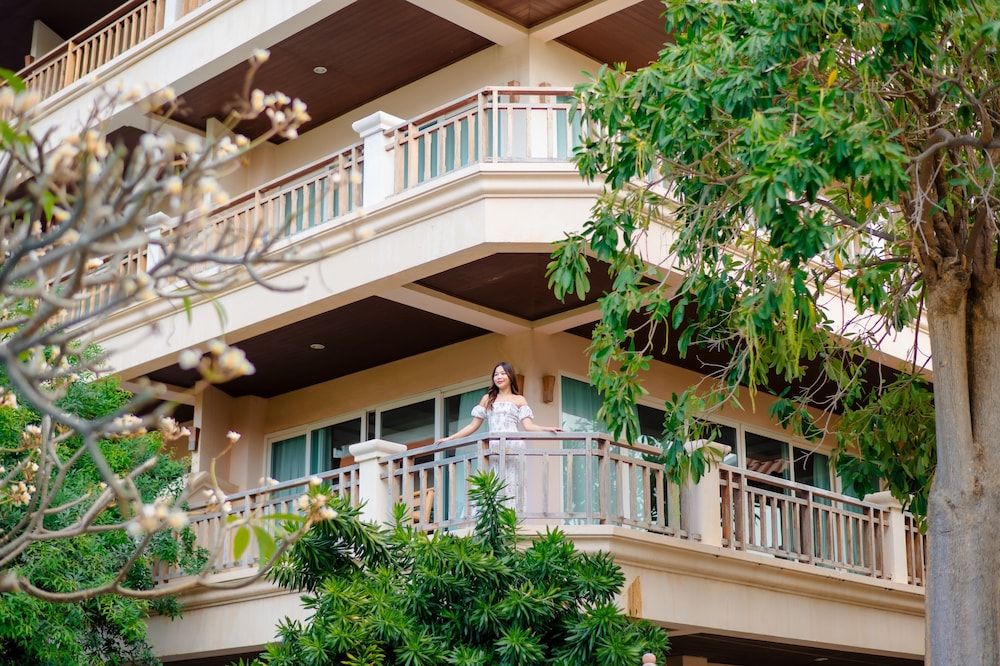 undefined Avalon Beach Resort 4