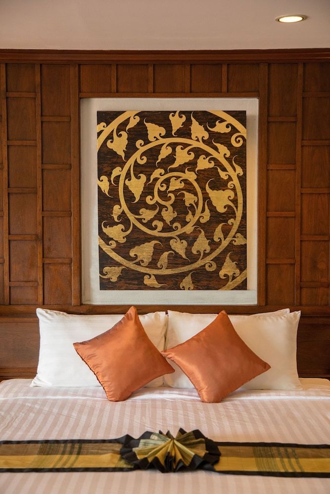 undefined Avalon Beach Resort 5