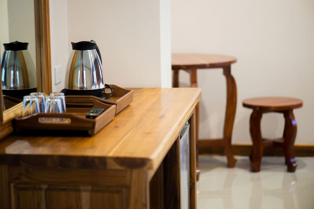 Thongphaphum River Deluxe Room, 2 Twin Beds 3