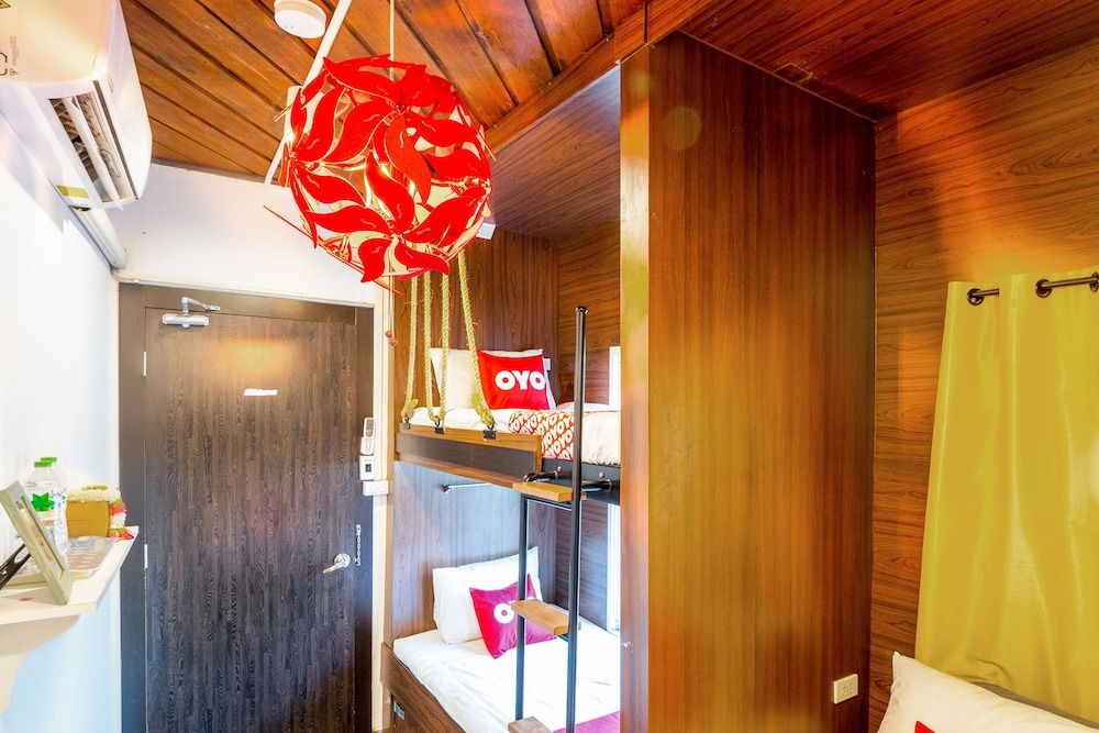 OYO 895 The Onion Hostel Family Room, Shared Bathroom 8