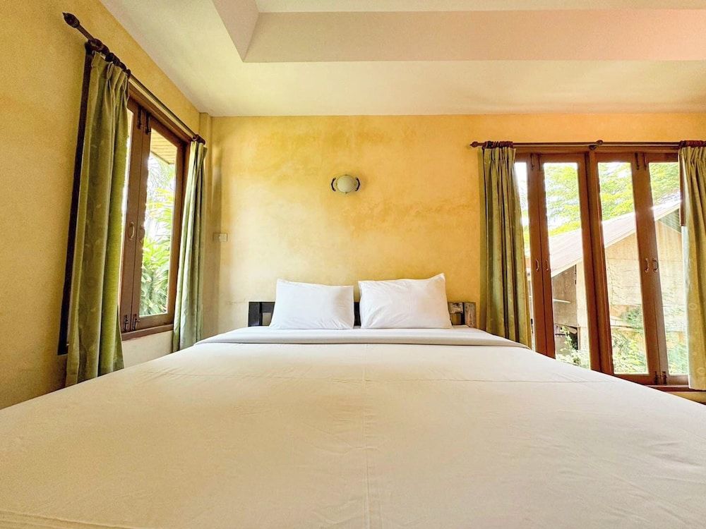 Baanbali Beach Resort Deluxe Double Room 6