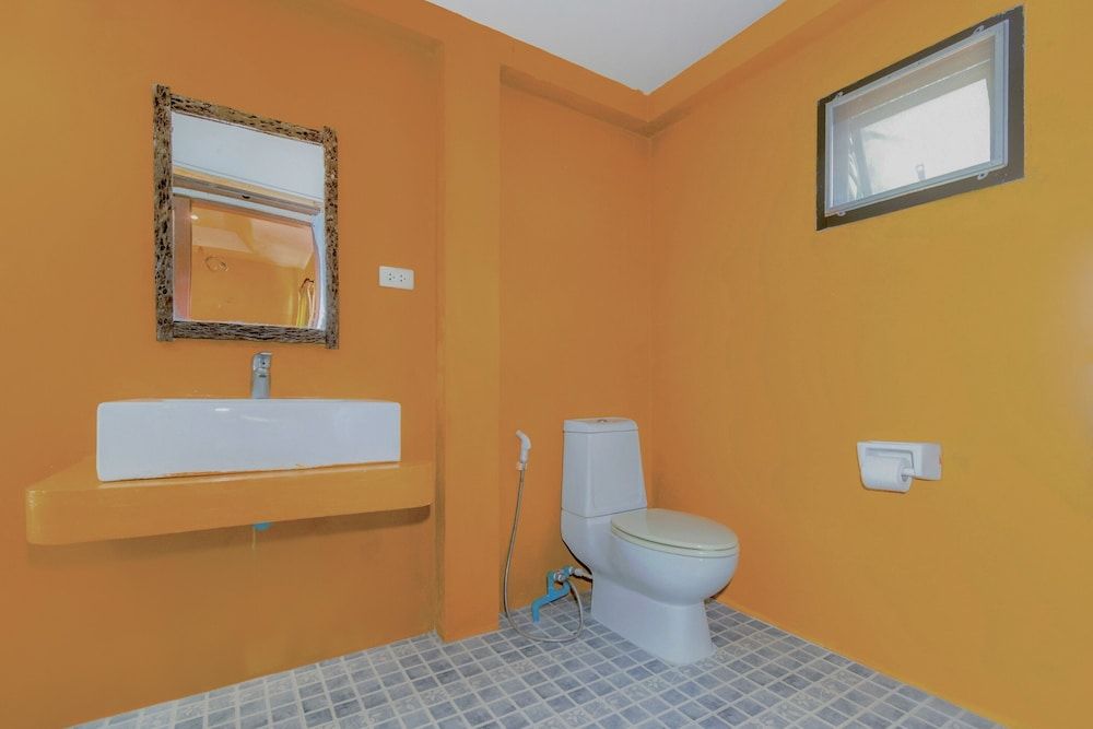 Baanbali Beach Resort Deluxe Triple Room 11