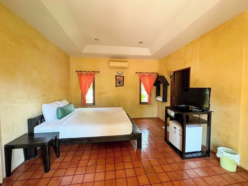 Baanbali Beach Resort Standard Double Room 5