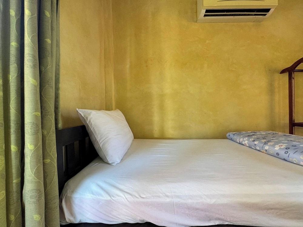 Baanbali Beach Resort Deluxe Triple Room 2